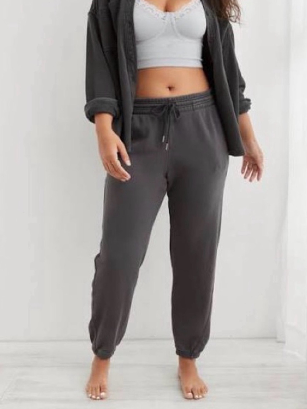 Aerie The Chill Dark Gray Sweatpants
Joggers Size XS
